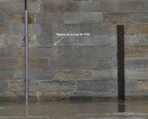 2016년 파리 센 강의 홍수 수위, 1910년 홍수 수위와 비교