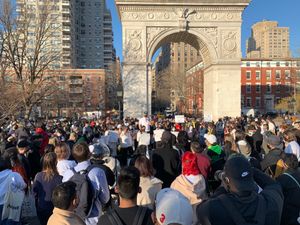 2021년 3월 20일 뉴욕에서 열린 아시아계 미국인 혐오 반대 시위