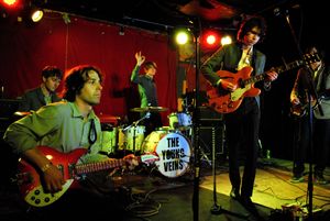 더 영 베인스 (2010년)