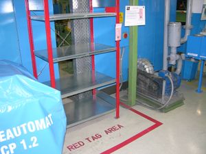 1S – 제거 대기 품목이 있는 빨간 딱지 구역