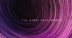 가사 영상은 별 궤적(그림) 및 신화 속 별자리와 같은 수많은 우주 현상을 암시한다.