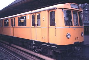 당시 종착역이었던 슐레지셰스 토어역의 A3 66, 1987년