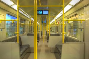 개조된 F79 전동차 내부