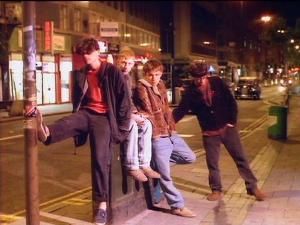 "Bang" 뮤직 비디오 스크린샷