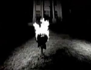 "There Goes the Neighborhood" 뮤직 비디오의 마지막 이미지