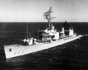 FRAM 개장 후의 USS 뉴먼 K. 페리