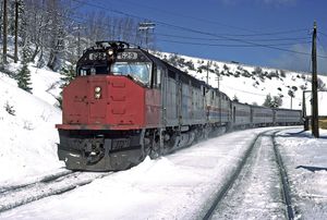 샌프란시스코 제퍼로 운행하는 EMD SDP40F #629