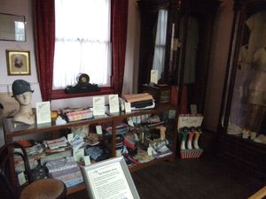 영국 링컨셔 생활 박물관에 있는 복제 드레이퍼 상점