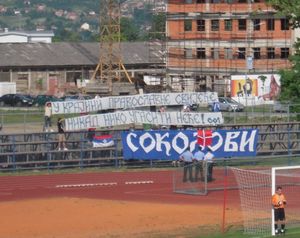 2009년 5월 슬라비야의 주요 서포터 그룹 Sokolovi.
