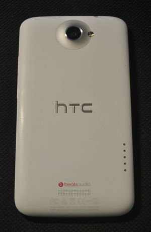 HTC One X 후면