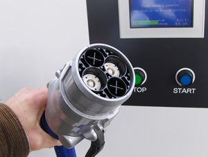CHAdeMO 커넥터