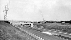 토딩턴 서비스 지역 남쪽 비슷한 위치에서 북쪽 방향 모습 (1959년 7월)