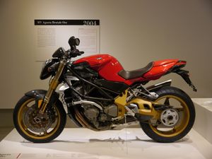 MV 아구스타 브루탈레 750 Oro