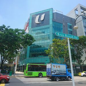 1980년대 POSB의 본사였던 구 POSB 센터는 현재 NTUC 노조 회관으로 알려져 있다.