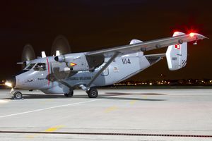 M28B 브리자 1R 하부 레돔