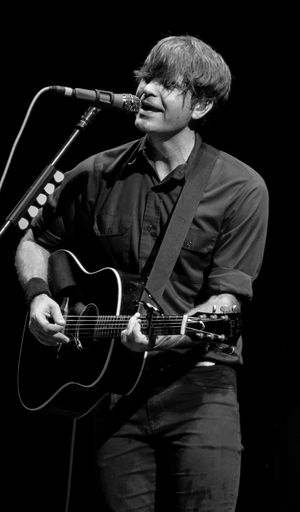 프론트맨 벤 기바드(2015년 촬영)