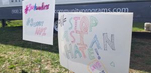 2021년 3월 27일, 뉴저지주 서밋의 현수막