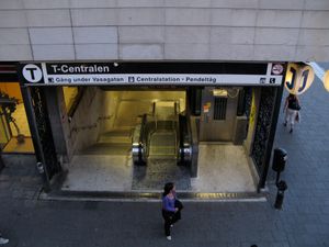 바사가탄 쪽 출입구