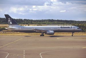 1999년 스톡홀름 알란다 공항에서 택싱하는 전 브리타니아 노르딕 보잉 757-200