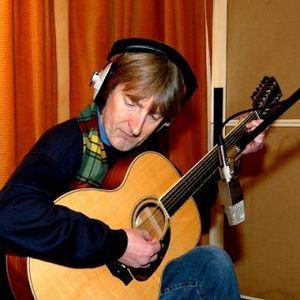 앤서니 필립스는 앨범 발매 전에 제네시스를 탈퇴했다.