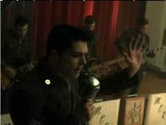 뮤직 비디오 스크린샷