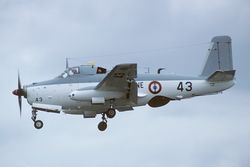 비행하는 프랑스 해군 알리제(1986년 5월 30일)