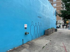 2024년 브루클린에 있는 커버 아트 기반의 벽화