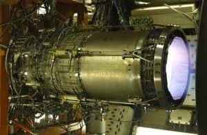 성능 시험을 받는 XF5-1 엔진