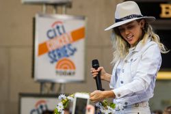 사이러스, 2017년 5월 뉴욕에서 투데이 공연