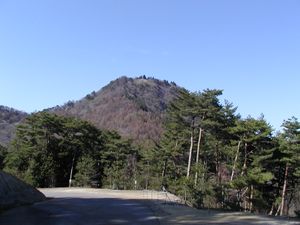 지쿠호쿠촌에서 본 산정 부근