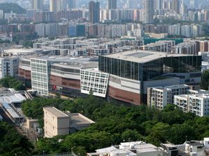 가우룽통에 위치한 페스티벌 워크.