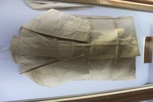 글렌사이드 박물관(Glenside Museum)에 전시된 강압복