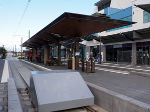 라이트 레일 종점, 히버슨 스트리트