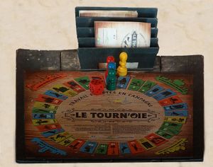 프랑스 빌뇌브 다시크 야외 박물관에 설치된 거위 게임 "Tourn'Oie"