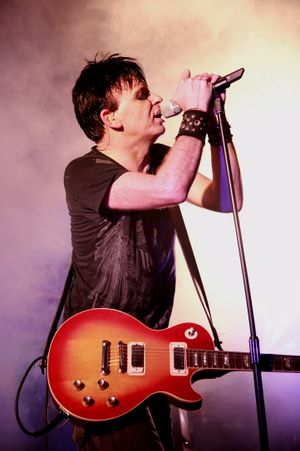 2009년 호주 공연 중 누만