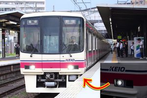 사건 해당 편성의 8705편성（사진 오른쪽 아래의 전부 표지등은 본 사건과 무관）