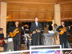 과리코에서 활동하는 야네라 음악 그룹