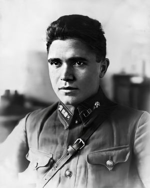 압두르라흐만 파탈리베일리, 제2차 세계 대전 중 나치 독일로 망명한 소련군 소령이었다.