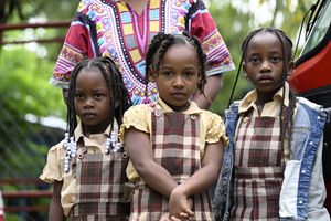 리빙스턴, 이사발의 가리푸나 아이들.