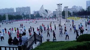 공공 광장에서 대규모 춤