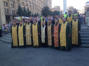 2018년 키이우 독립 기념일 퍼레이드 리허설에 참여한 군종 장교들.