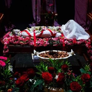 아도니아 축제 기념, 그리스