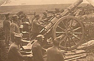 영국제 BL 6인치 30 cwt 곡사포가 제2차 이뇌뉘 전투 동안 그리스군에 의해 사용되었다.