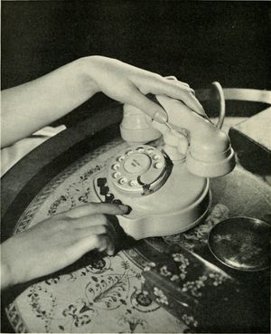 개인 구내 교환기를 위한 1930년대 키 전화기