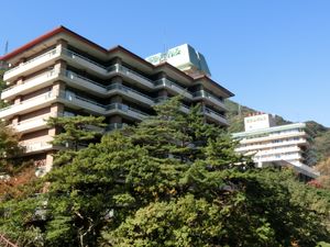 다이이치 호텔 폐관과 동시에 이토엔으로 운영이 양도된 "기누가와 그린 팰리스"