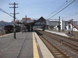 2016년 8월 JR 서일본 및 시가라키 고원 철도 승강장