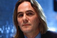 1994년 폴 힐이 Opinions에 출연한 모습