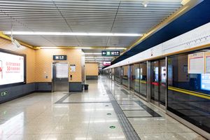 서쪽 승강장(2021년 9월 촬영)