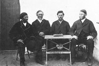 1872년 레호보스 바스터족의 첫 번째 의회, 탁자 위에 헌법이 놓여 있다.