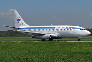 사고기 (도모데도보 공항에서, 2008년 8월 20일 촬영)